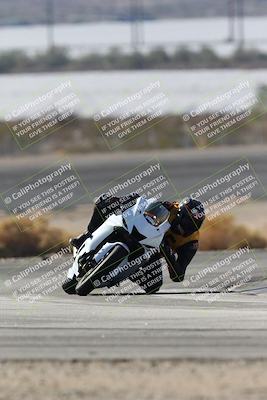 media/Nov-16-2025-Race Pace (Sun) [[8c5fa54630]]/Non Verified Riders (1st 20 Minutes)/1-Turn 14 (10am)/